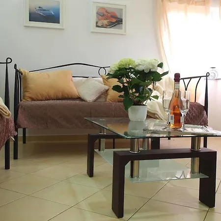 Neven Apartment