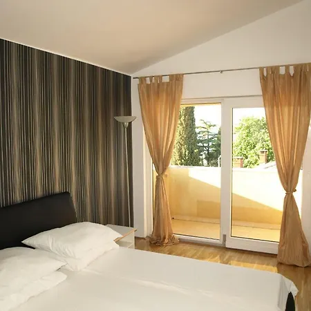 Neven Apartment