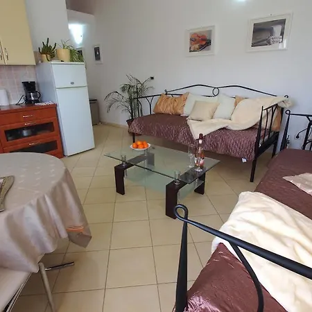 Apartment Neven