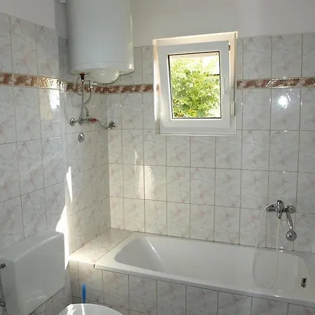 Neven Apartment Pula